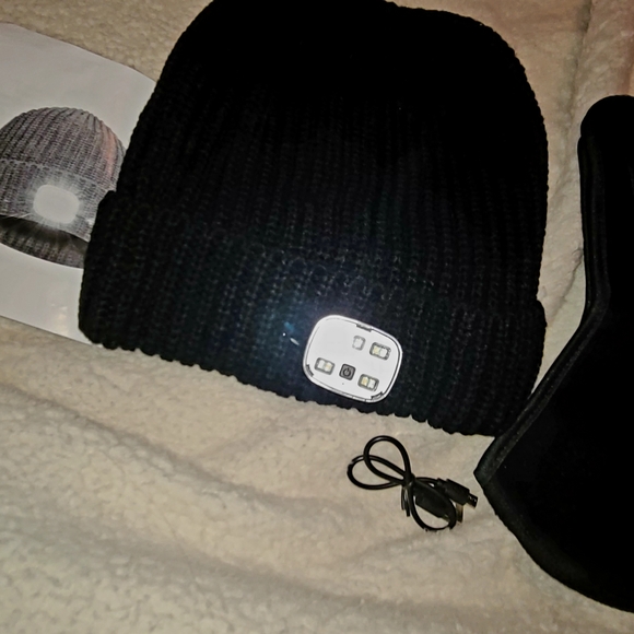 USB Beanie hat black NS - Picture 7 of 8